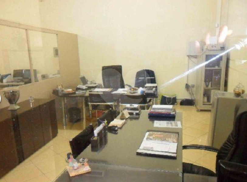 Prédio comercial à venda no Jardim Paraíso com 2 andares