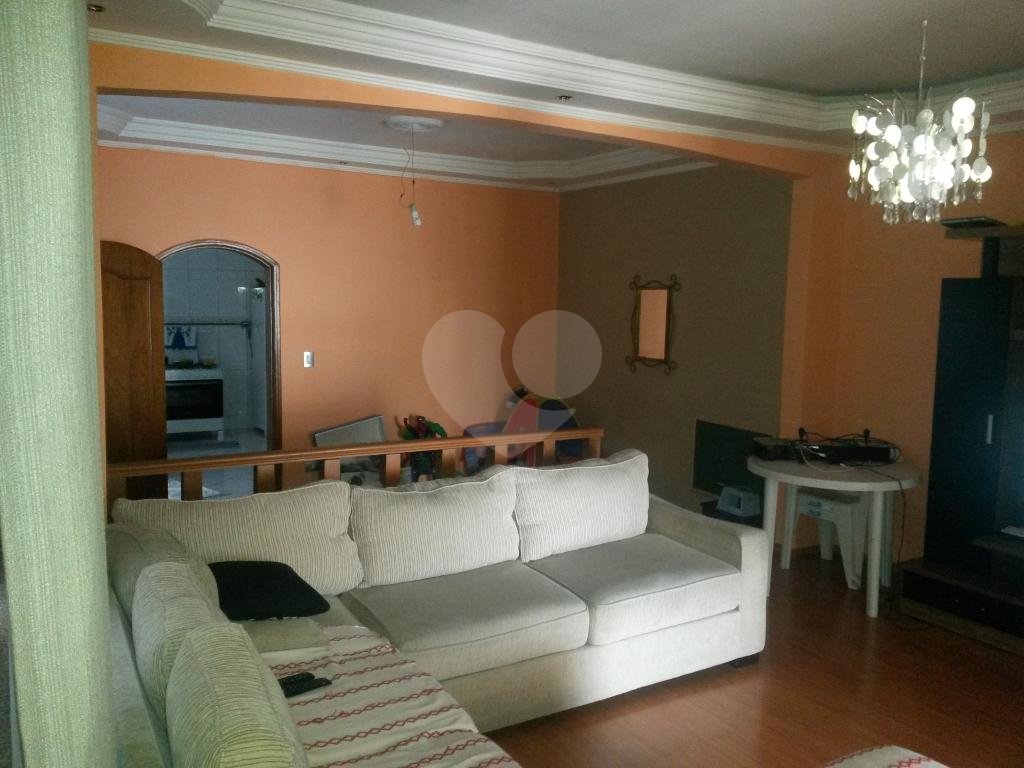 Casa à venda com 3 quartos, 250m² - Foto 6