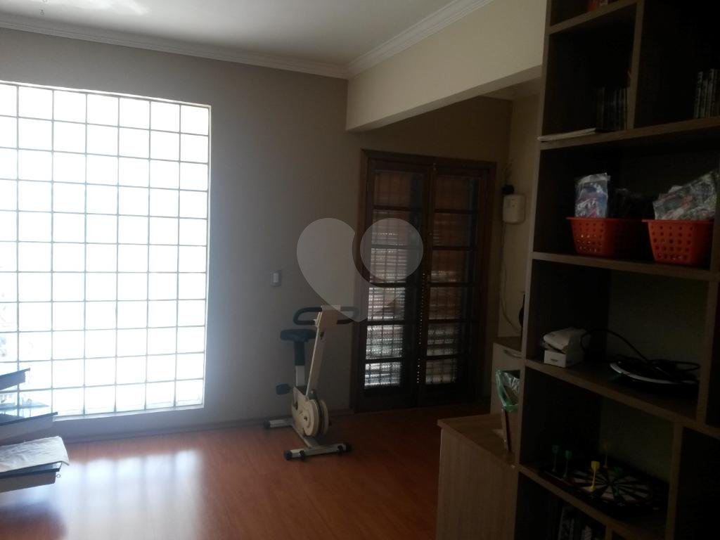 Casa à venda com 3 quartos, 250m² - Foto 7