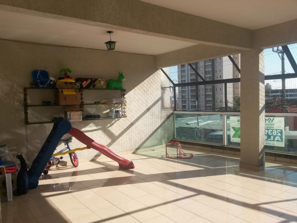 Casa à venda com 3 quartos, 250m² - Foto 1