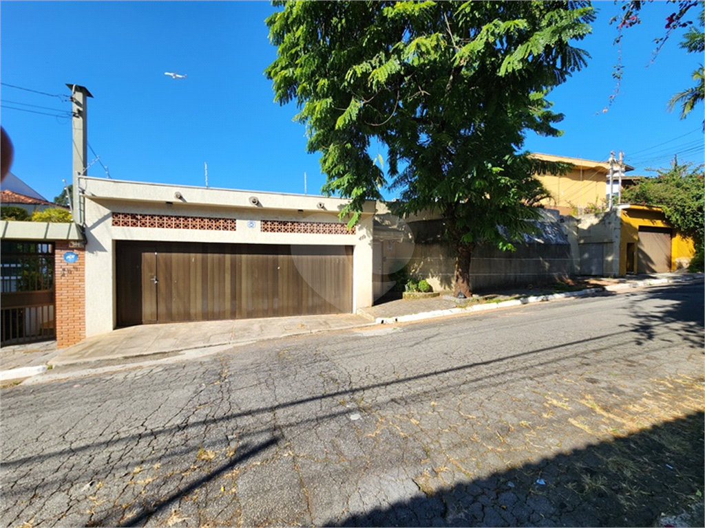 Casa com 5 dormitórios sendo 2 suítes e 7 vagas a venda nas Palmas do Tremembé