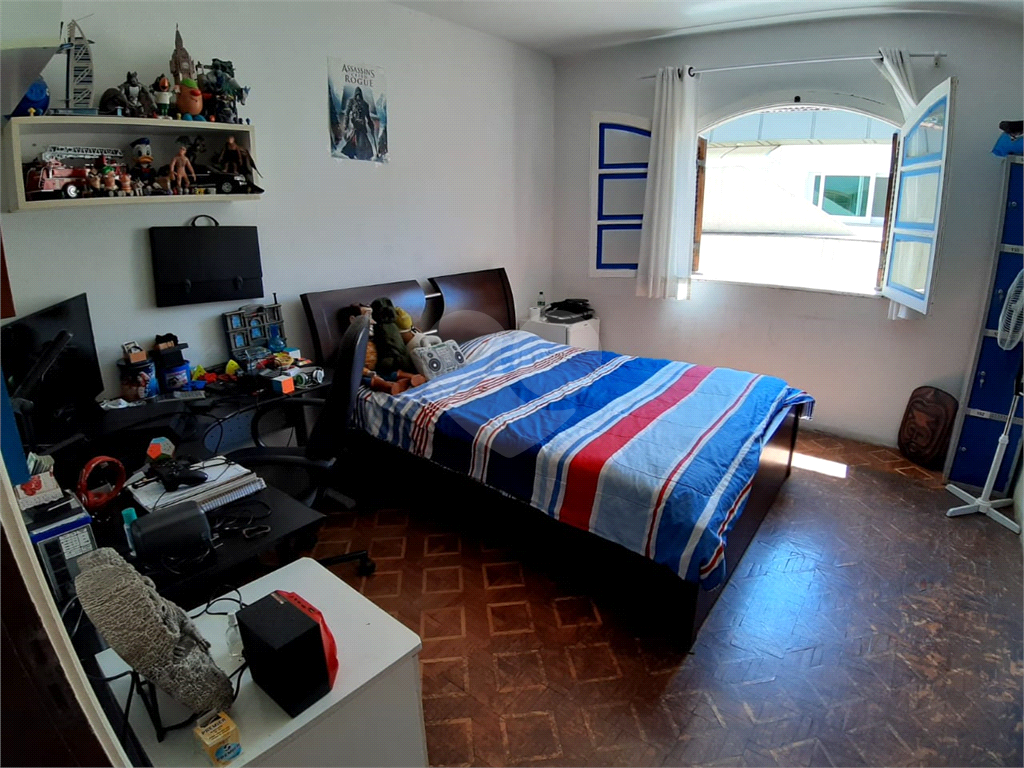 Casa com 5 dormitórios sendo 2 suítes e 7 vagas a venda nas Palmas do Tremembé