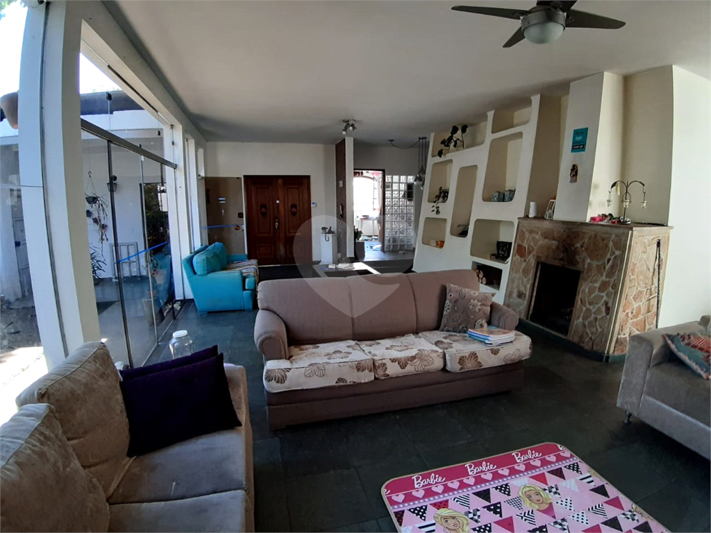 Casa com 5 dormitórios sendo 2 suítes e 7 vagas a venda nas Palmas do Tremembé