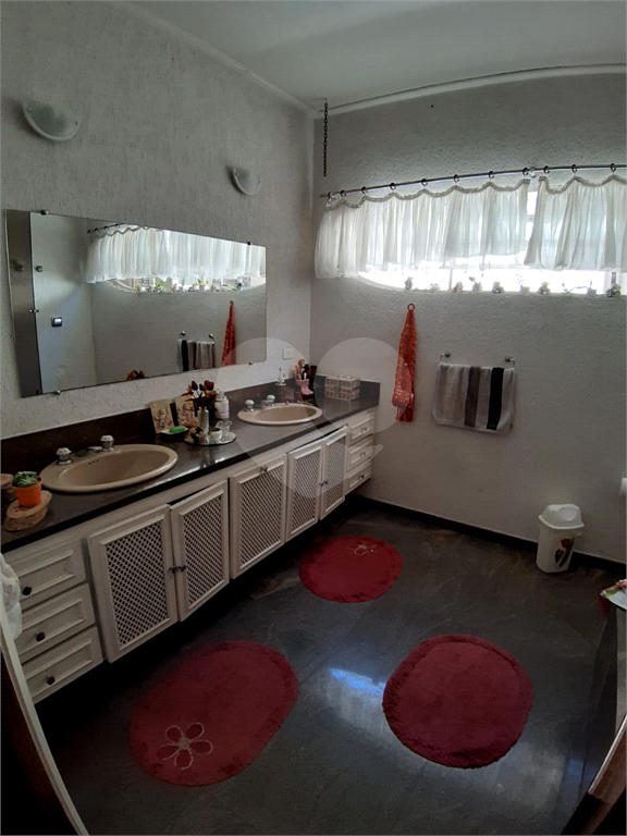 Casa com 5 dormitórios sendo 2 suítes e 7 vagas a venda nas Palmas do Tremembé