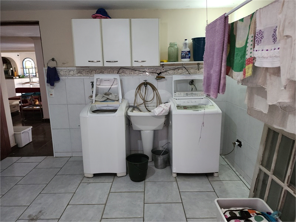 Casa com 5 dormitórios sendo 2 suítes e 7 vagas a venda nas Palmas do Tremembé