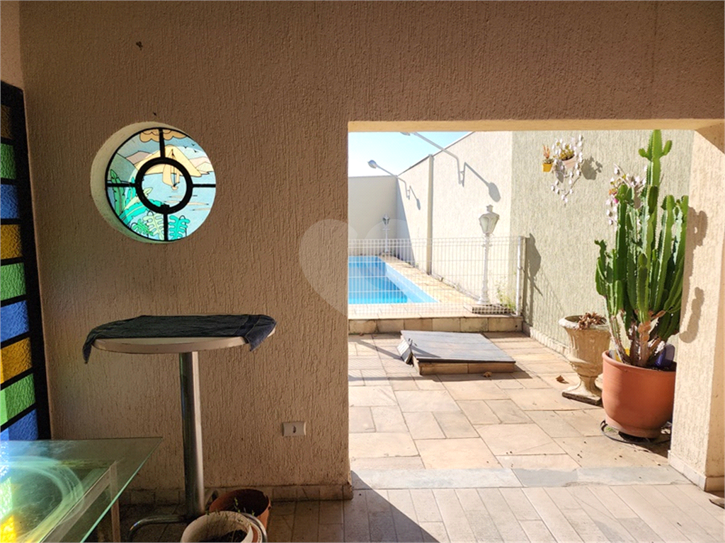 Casa com 5 dormitórios sendo 2 suítes e 7 vagas a venda nas Palmas do Tremembé