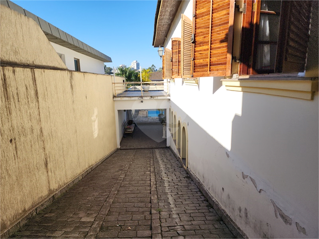 Casa com 5 dormitórios sendo 2 suítes e 7 vagas a venda nas Palmas do Tremembé