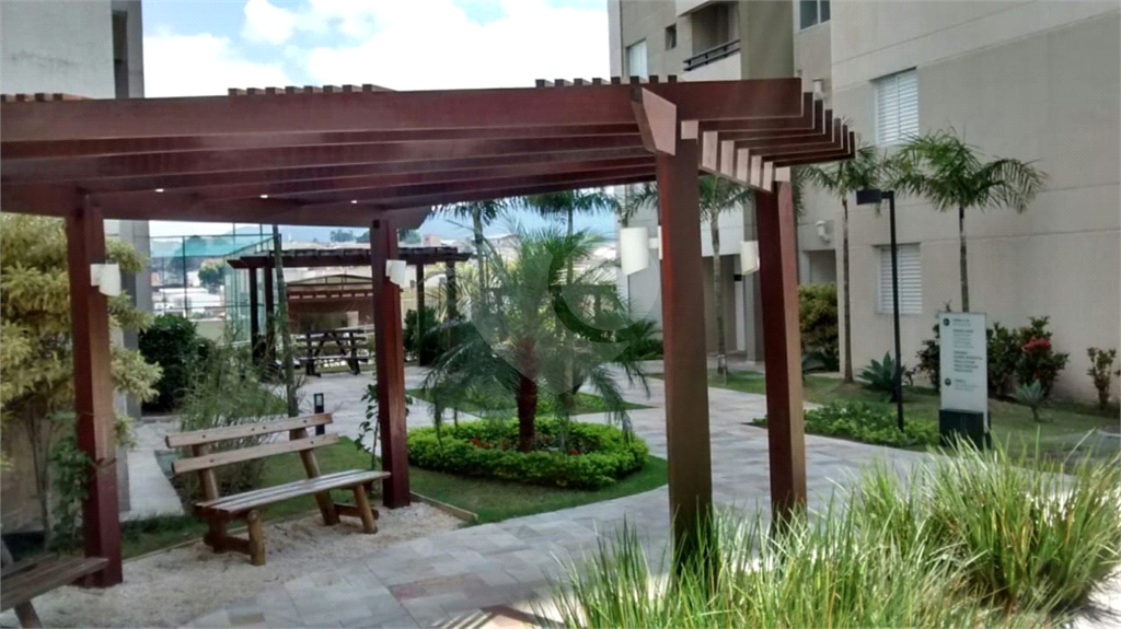 APARTAMENTO em LIMÃO