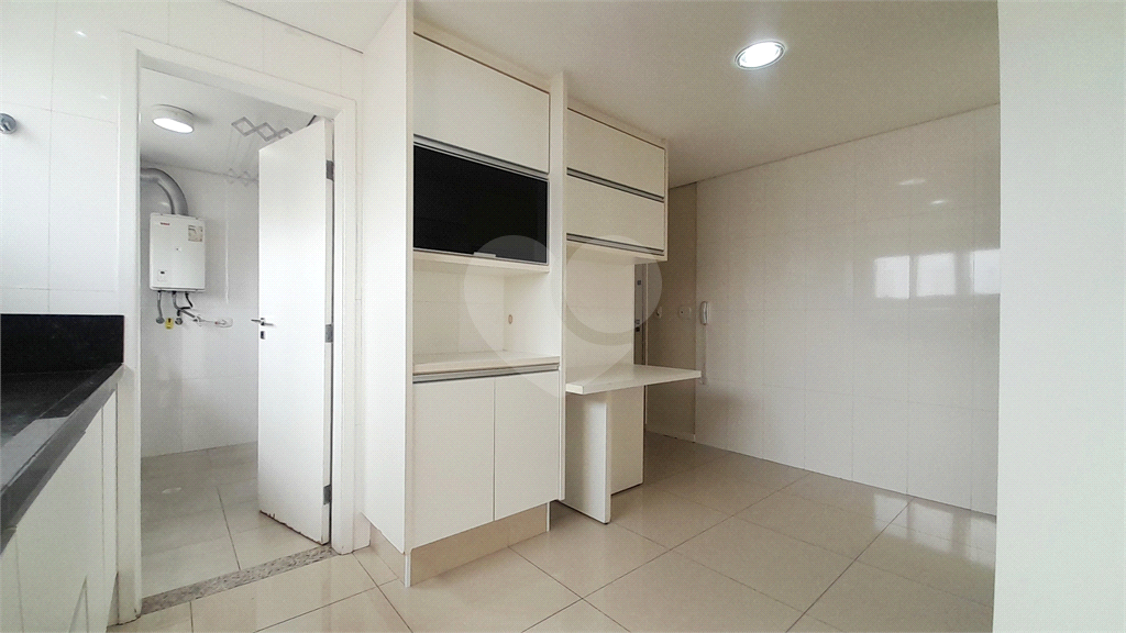 APARTAMENTO em SANTANA