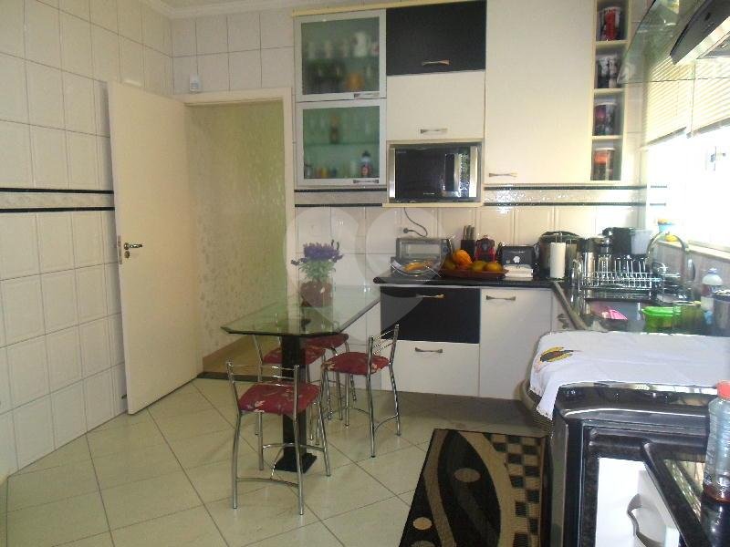 Sobrado à venda com 3 quartos, 157m² - Foto 17