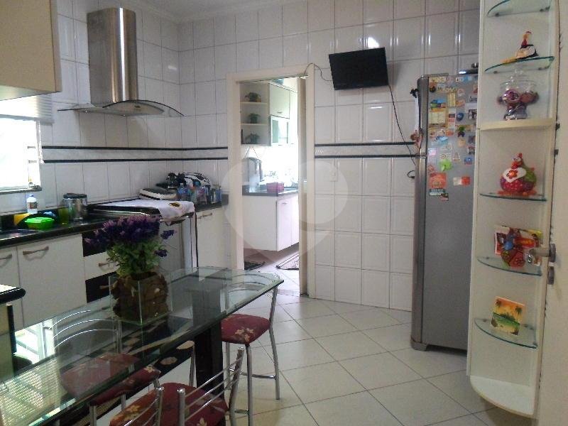 Sobrado à venda com 3 quartos, 157m² - Foto 18