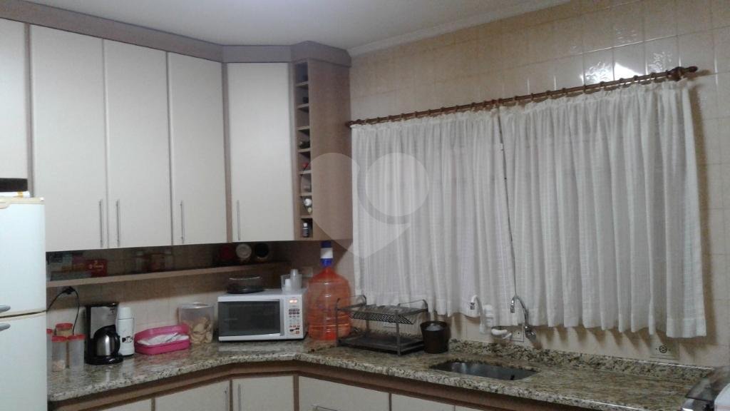 Sobrado à venda com 3 quartos, 288m² - Foto 2