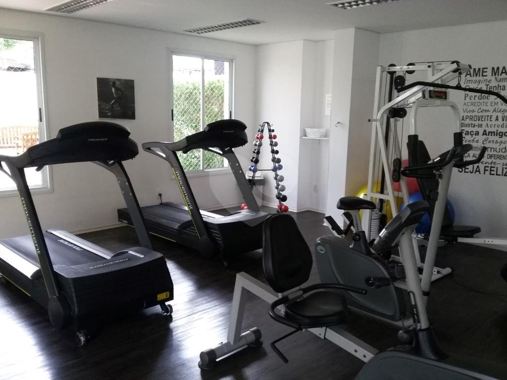 Imóvel de 126m² sala de estar de 2 ambientes com varanda e lavabo 3 quartos, sendo 2 suítes, 3 vagas de garagem Vila Romana