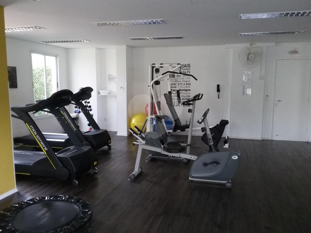 Imóvel de 126m² sala de estar de 2 ambientes com varanda e lavabo 3 quartos, sendo 2 suítes, 3 vagas de garagem Vila Romana