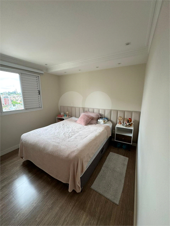 Imóvel de 126m² sala de estar de 2 ambientes com varanda e lavabo 3 quartos, sendo 2 suítes, 3 vagas de garagem Vila Romana