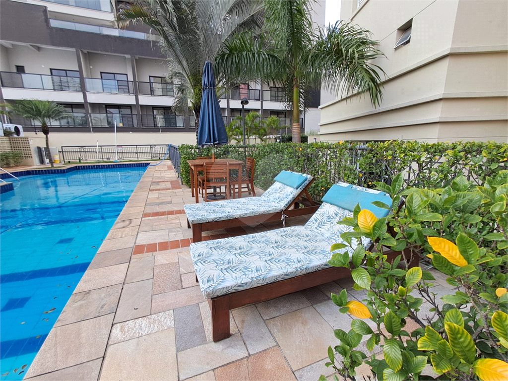 Imóvel de 126m² sala de estar de 2 ambientes com varanda e lavabo 3 quartos, sendo 2 suítes, 3 vagas de garagem Vila Romana