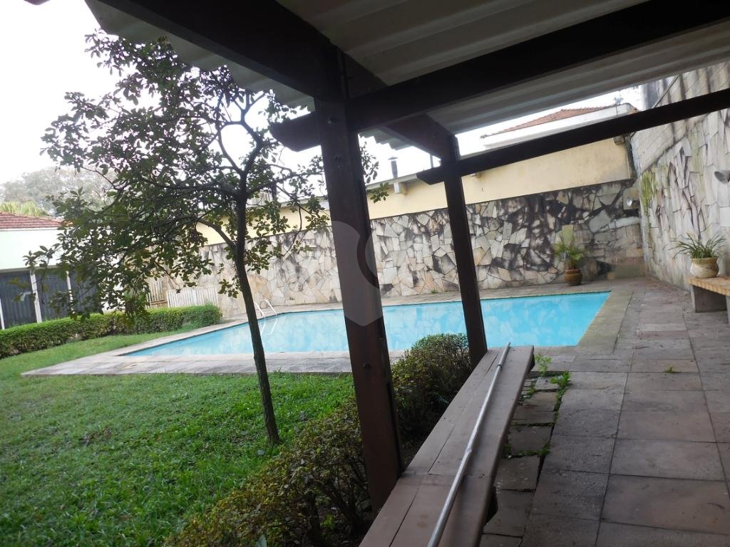 JARDIM FRANÇA MARAVILHOSA RESIDENCIA  térrea à venda com imenso espaço verde!!
