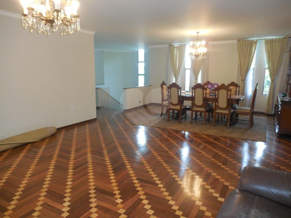 JARDIM FRANÇA MARAVILHOSA RESIDENCIA  térrea à venda com imenso espaço verde!!