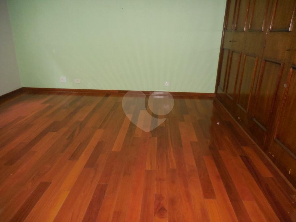 JARDIM FRANÇA MARAVILHOSA RESIDENCIA  térrea à venda com imenso espaço verde!!