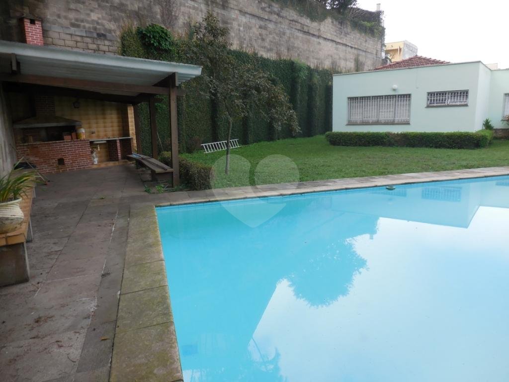 JARDIM FRANÇA MARAVILHOSA RESIDENCIA  térrea à venda com imenso espaço verde!!