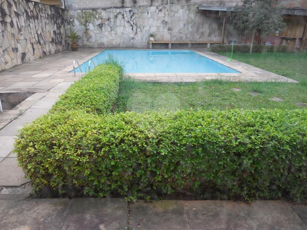 JARDIM FRANÇA MARAVILHOSA RESIDENCIA  térrea à venda com imenso espaço verde!!