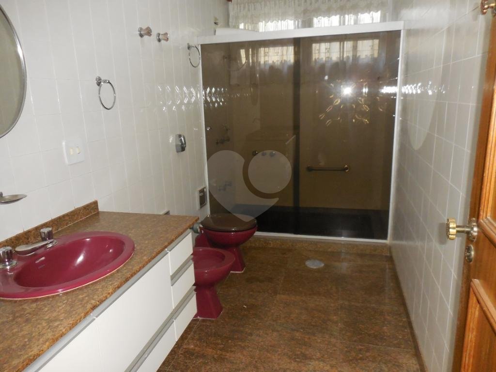 JARDIM FRANÇA MARAVILHOSA RESIDENCIA  térrea à venda com imenso espaço verde!!
