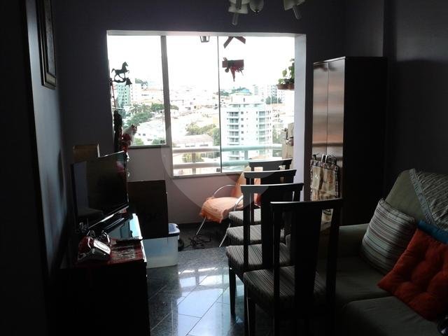 APARTAMENTO em SANTANA