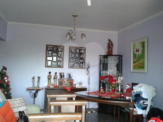 APARTAMENTO em SANTANA