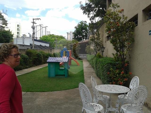 APARTAMENTO em SANTANA