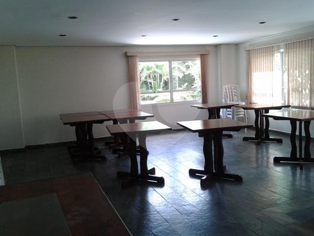 APARTAMENTO em SANTANA