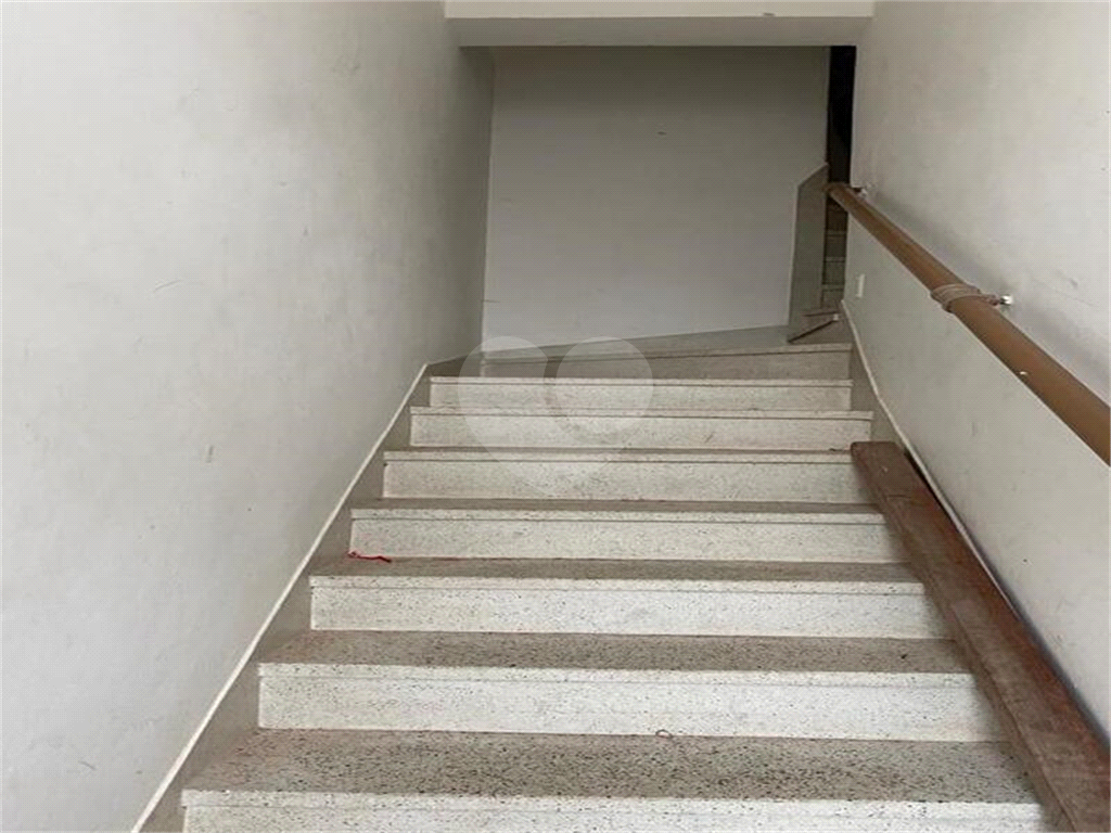 Sobrado à venda com 6 quartos, 243m² - Foto 37