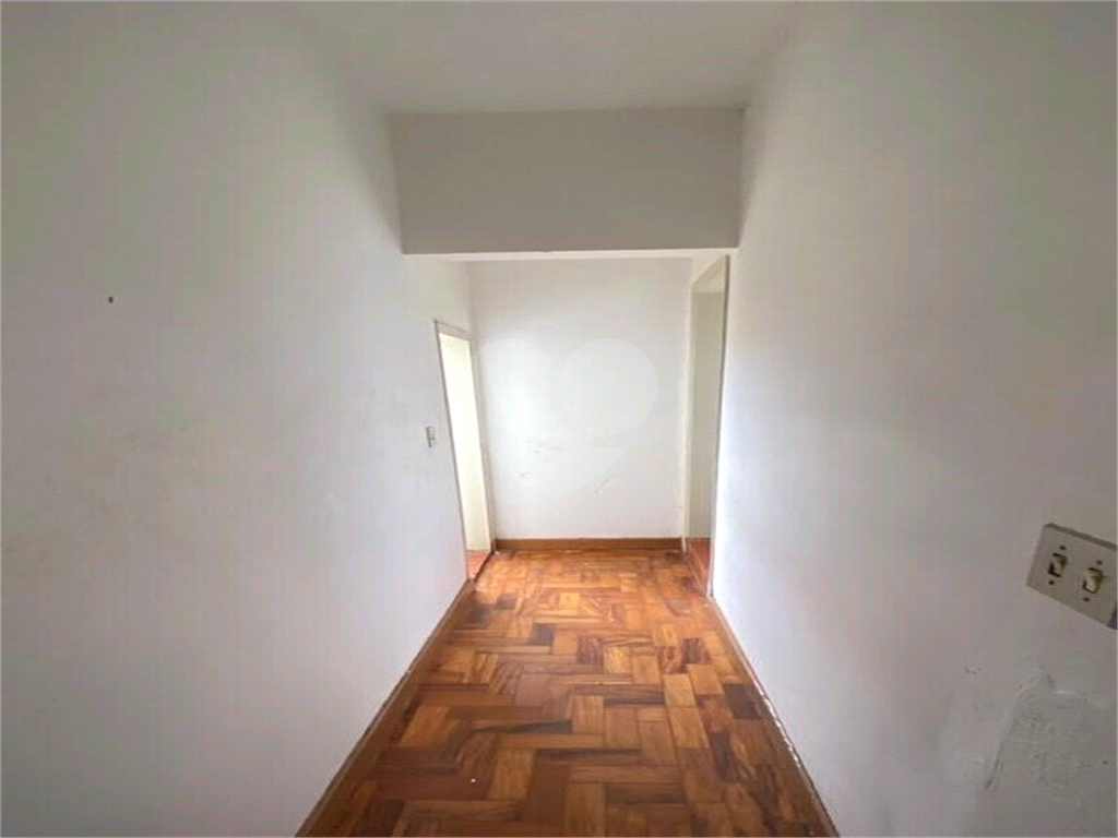 Sobrado à venda com 6 quartos, 243m² - Foto 35