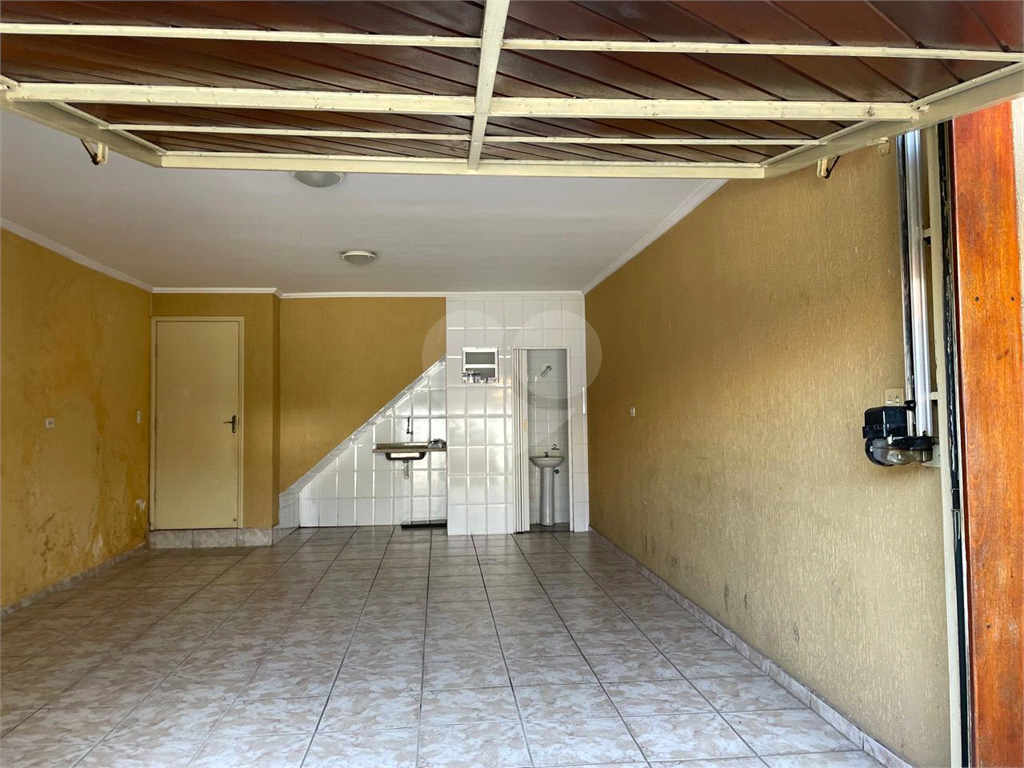 Casa sobrado 3 suítes 