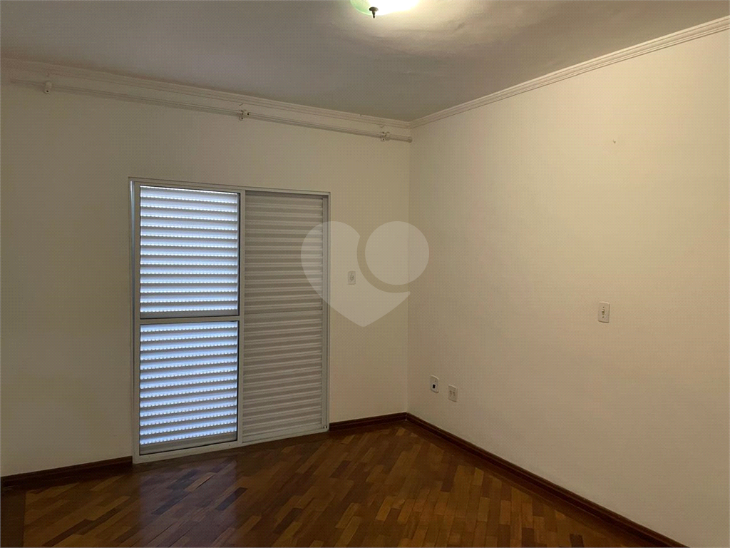 Casa sobrado 3 suítes 