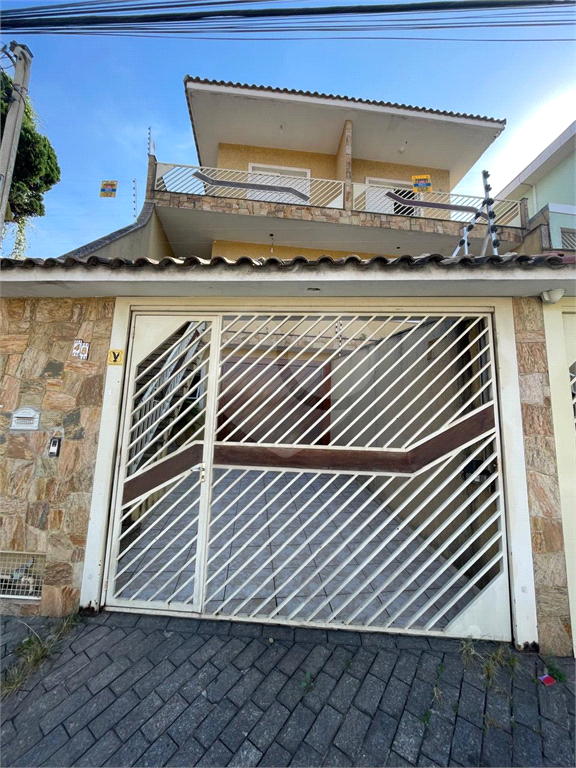 Casa sobrado 3 suítes 