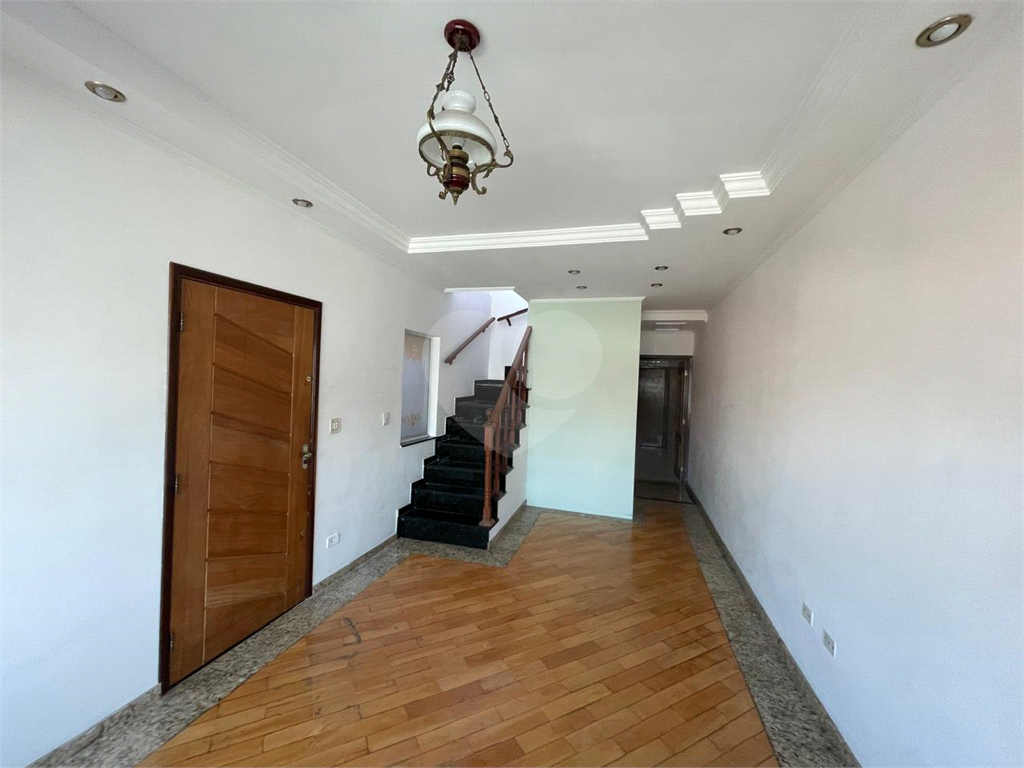 Casa sobrado 3 suítes 
