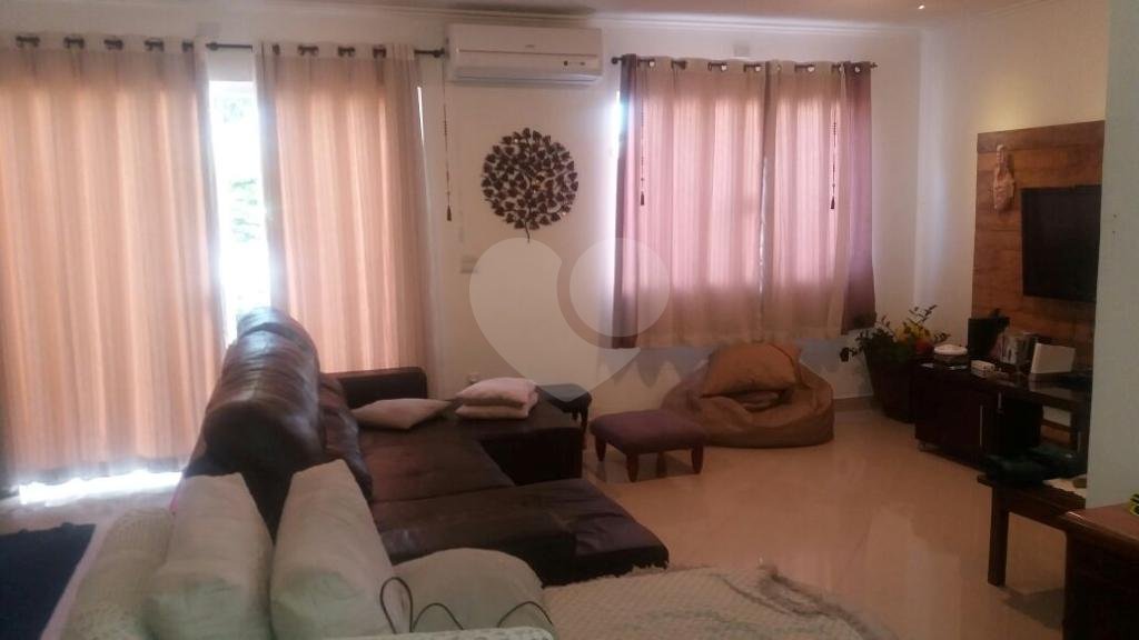 Casa à venda com ares da Serra da Cantareira