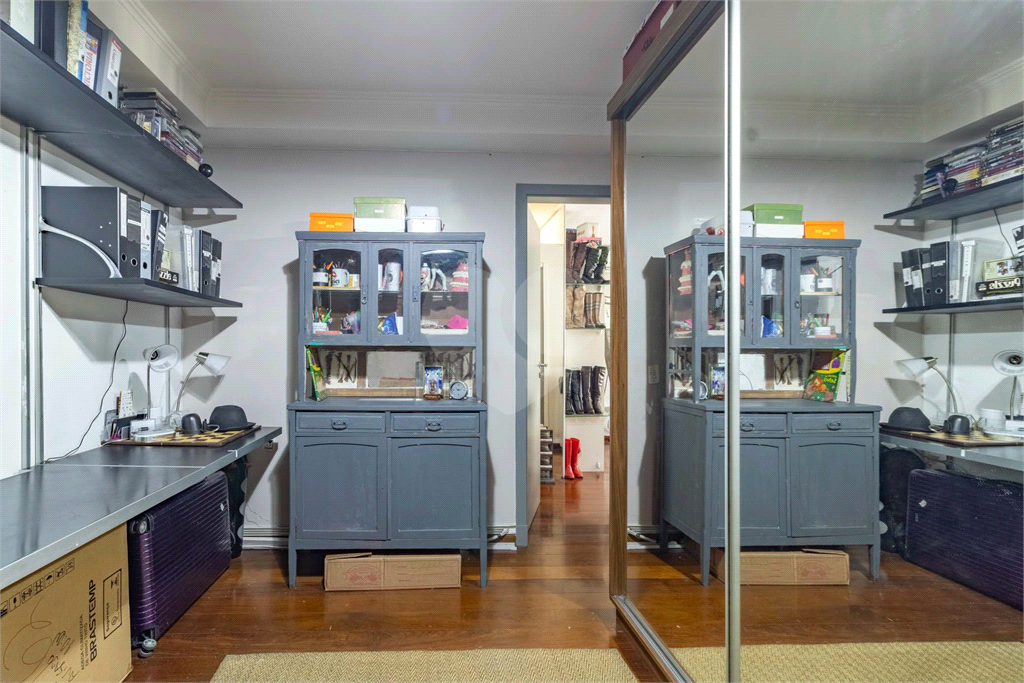 Apartamento Alto Padrão- Alto de Pinheiros - 4 Dormitórios - 220 m²