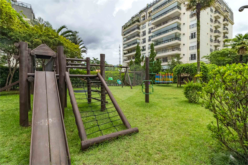 Apartamento Alto Padrão- Alto de Pinheiros - 4 Dormitórios - 220 m²