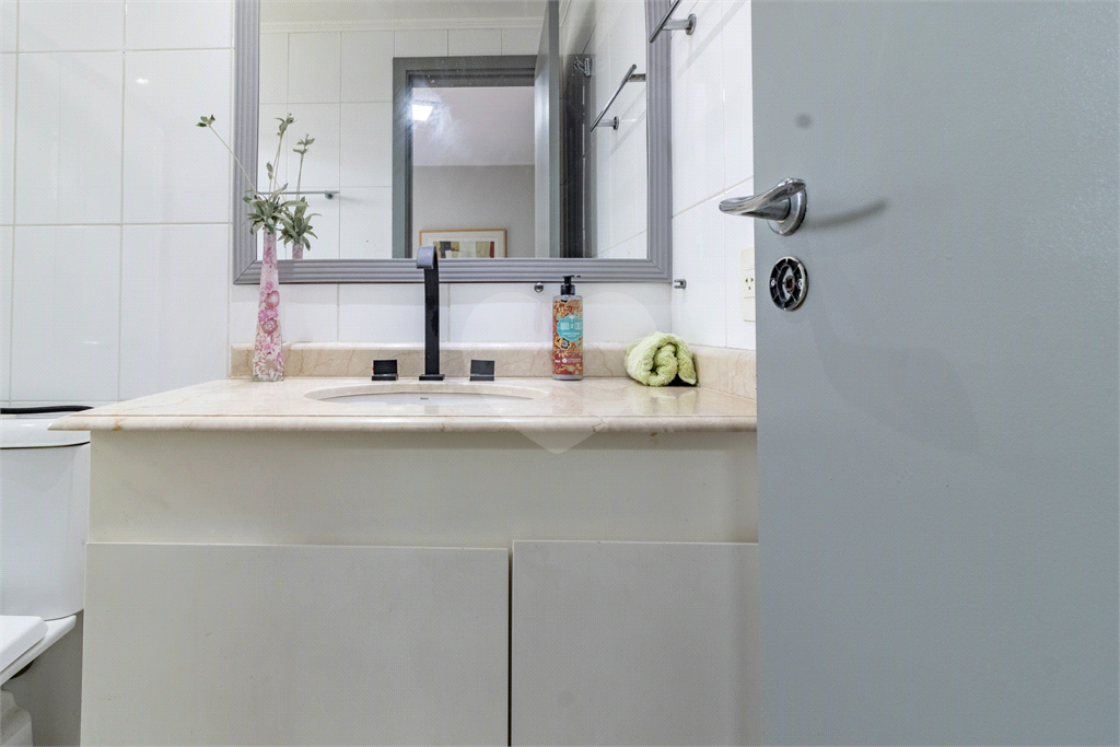 Apartamento Alto Padrão- Alto de Pinheiros - 4 Dormitórios - 220 m²