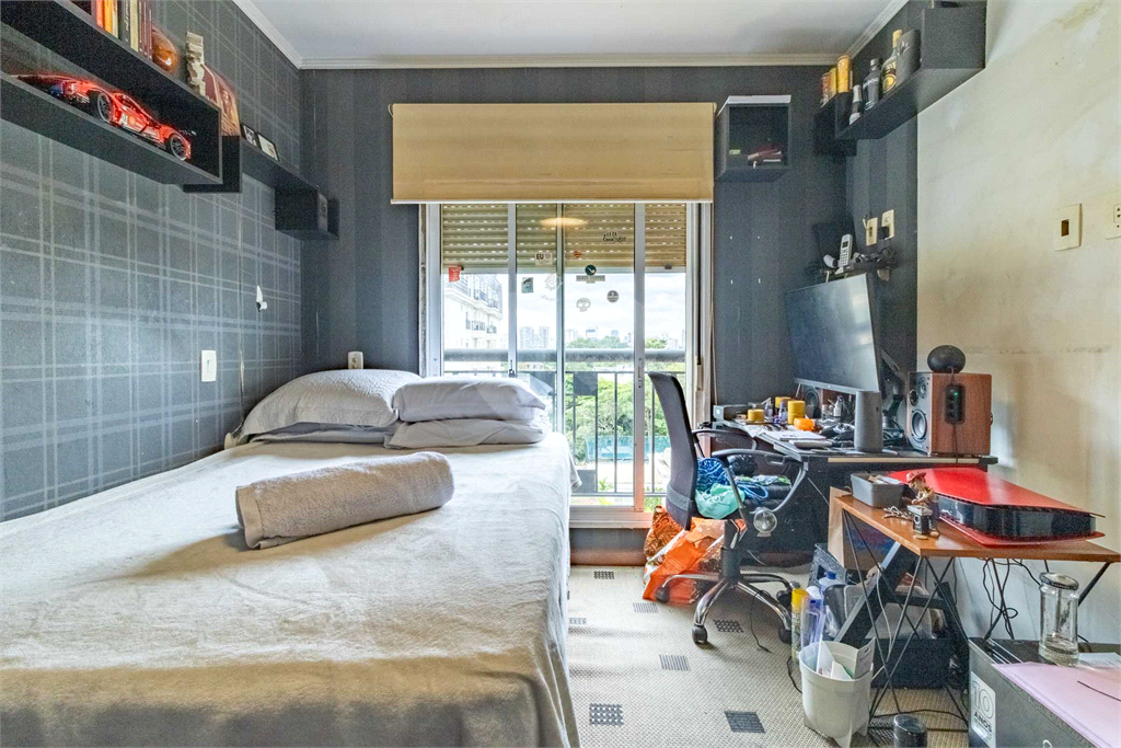 Apartamento Alto Padrão- Alto de Pinheiros - 4 Dormitórios - 220 m²