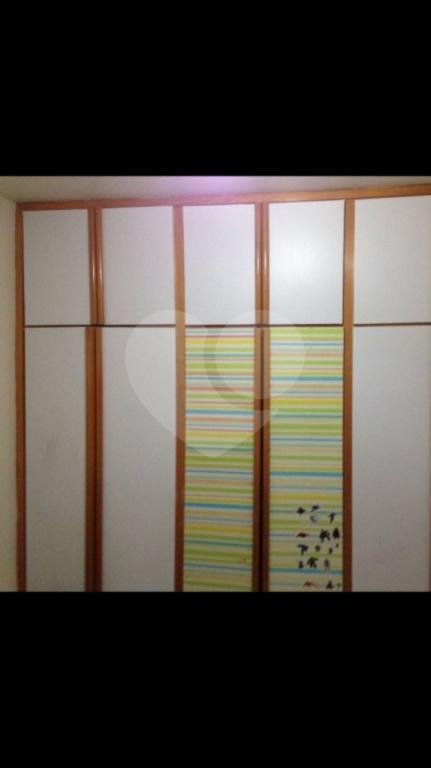 Excelente apartamento na rua Camarajé