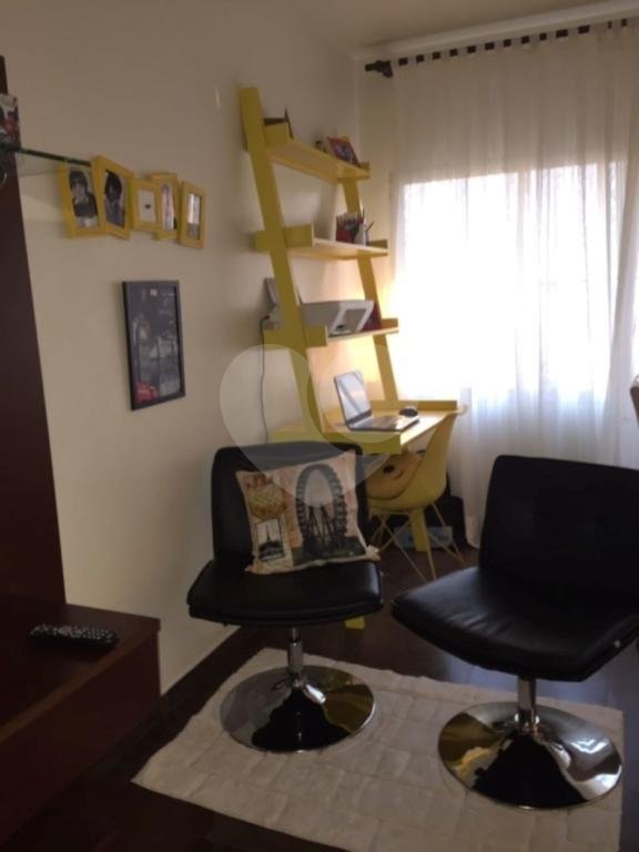 Excelente apartamento na rua Camarajé