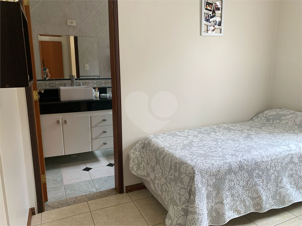 Sobrado com edícula e espaço gourmet à venda no Imirim. 
