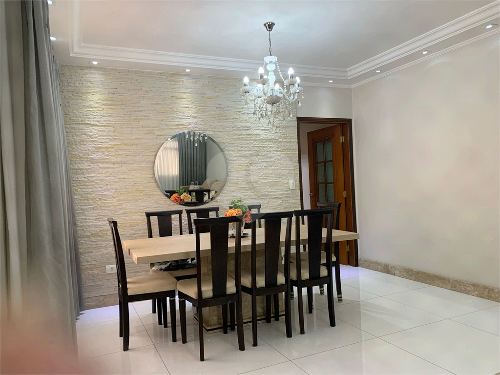 Sobrado com edícula e espaço gourmet à venda no Imirim. 