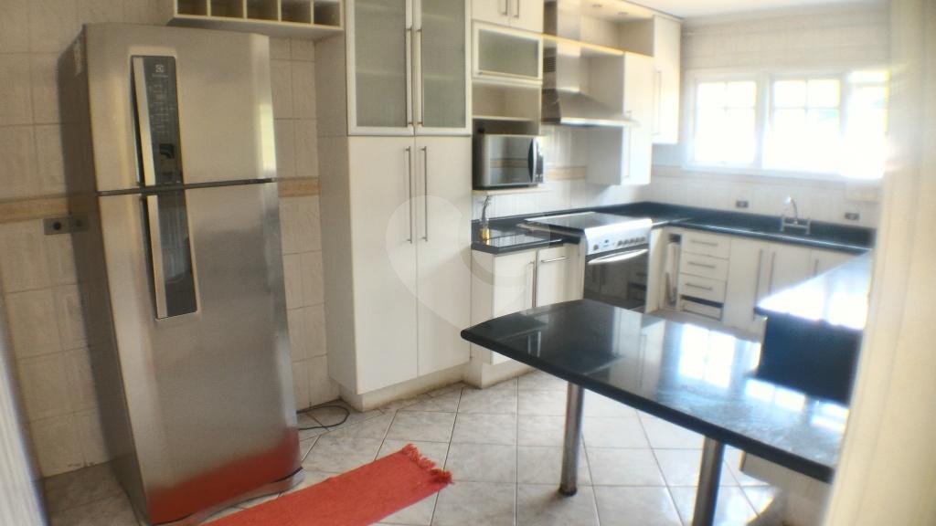 Assobradada à venda no Horto Florestal