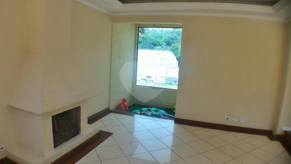 Assobradada à venda no Horto Florestal