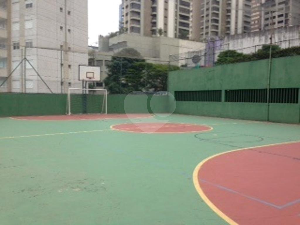 Apartamento à venda em Santana, próximo à Voluntários da Pátria com 3 dormitórios