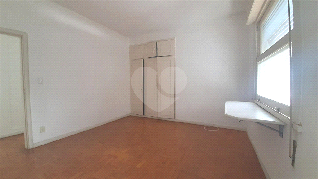 APARTAMENTO À VENDA COM 3 QUARTOS - 2 VAGAS NO JARDIM PAULISTA.