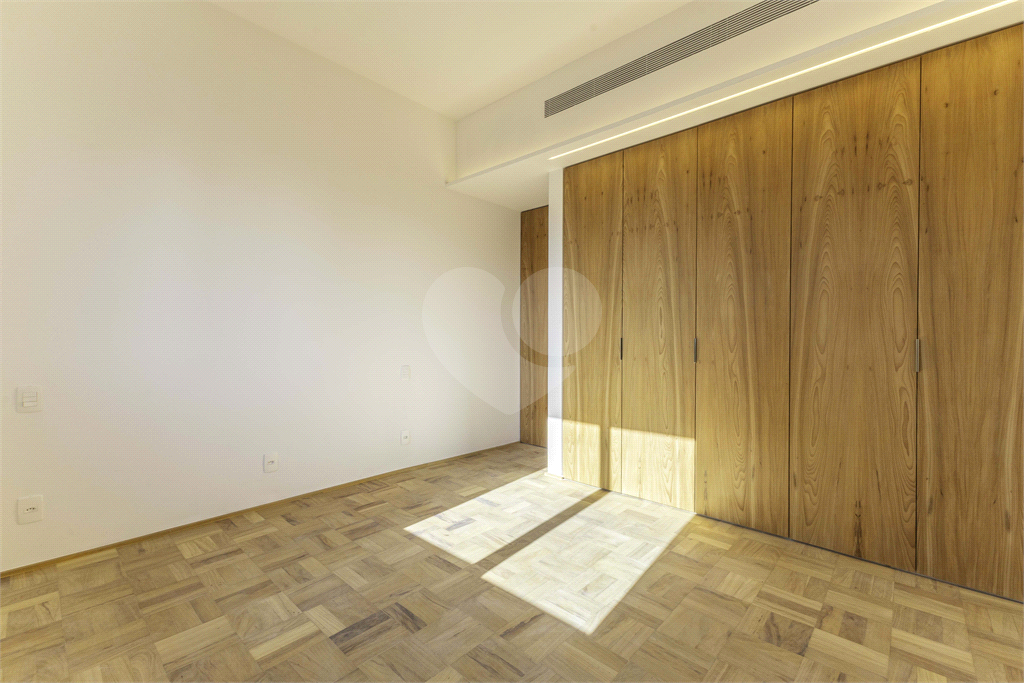 APARTAMENTO À VENDA COM 3 QUARTOS - 2 VAGAS NO JARDIM PAULISTA.